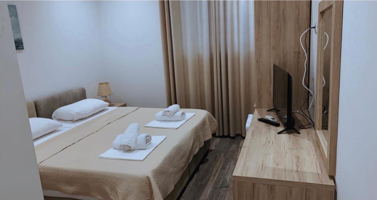 Deni'S Hotel ساراندا المظهر الخارجي الصورة
