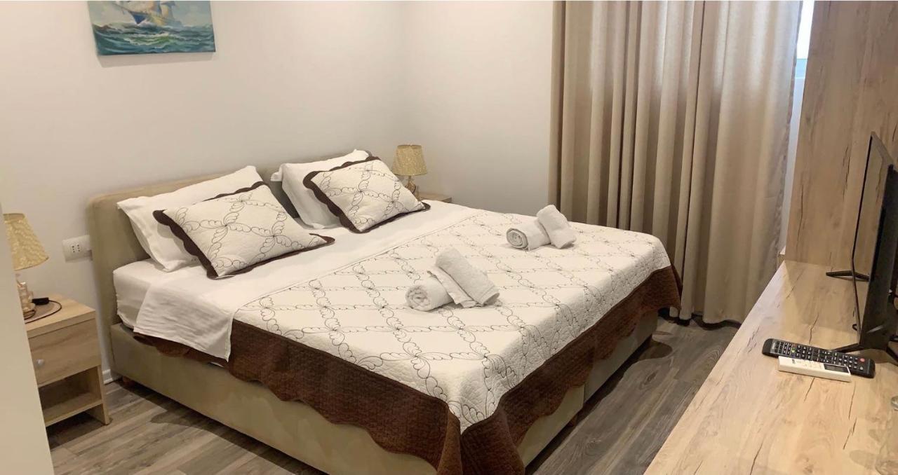 Deni'S Hotel ساراندا المظهر الخارجي الصورة