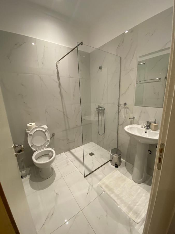 Deni'S Hotel ساراندا المظهر الخارجي الصورة