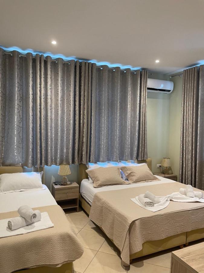 Deni'S Hotel ساراندا المظهر الخارجي الصورة