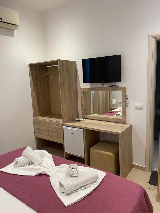 Deni'S Hotel ساراندا المظهر الخارجي الصورة