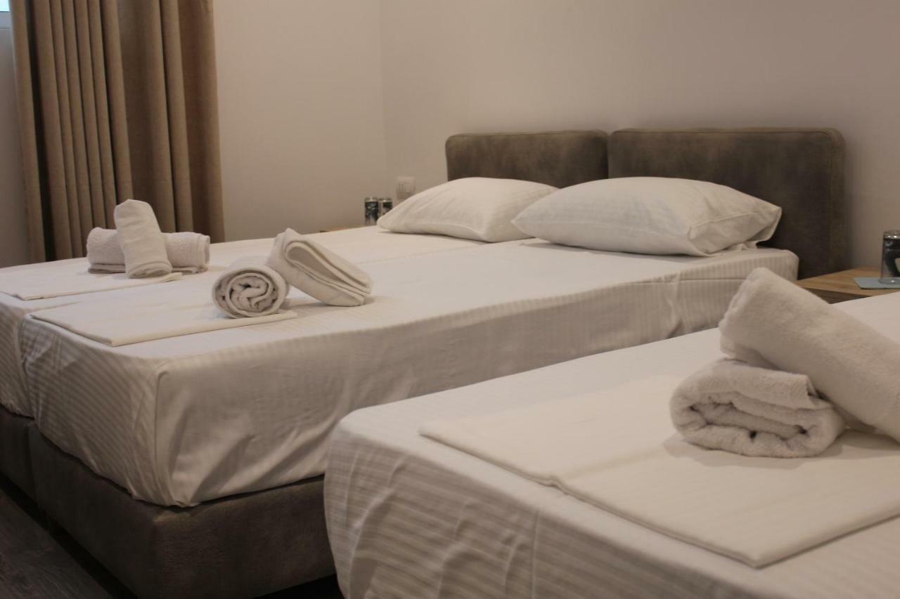 Deni'S Hotel ساراندا المظهر الخارجي الصورة