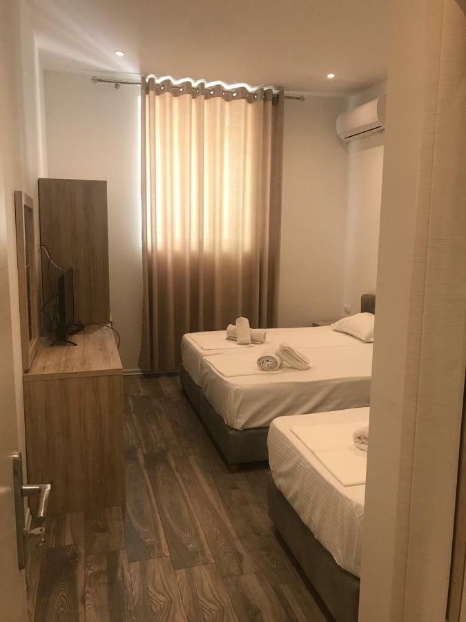 Deni'S Hotel ساراندا المظهر الخارجي الصورة