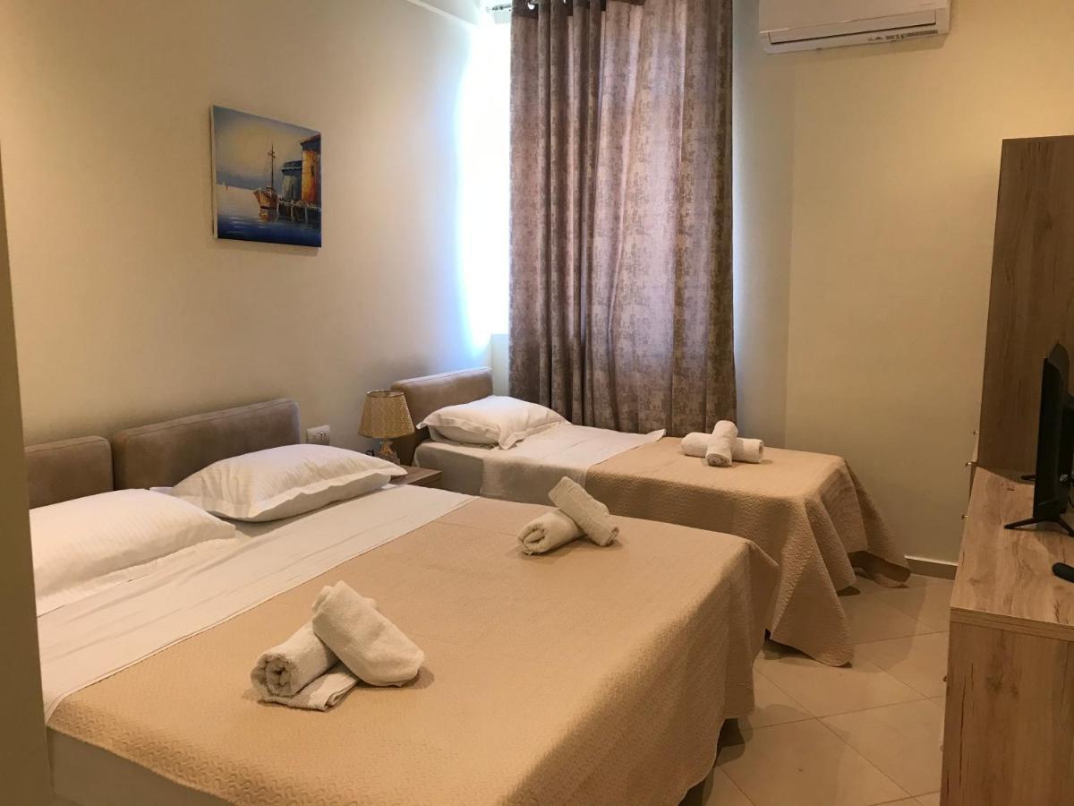 Deni'S Hotel ساراندا المظهر الخارجي الصورة