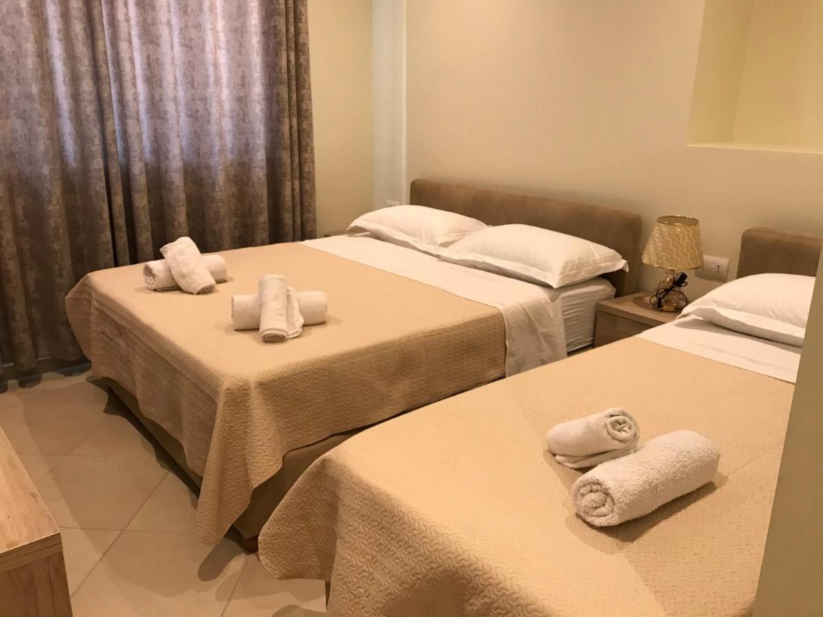 Deni'S Hotel ساراندا المظهر الخارجي الصورة