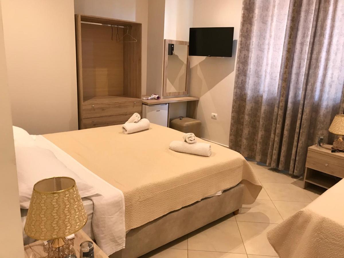 Deni'S Hotel ساراندا المظهر الخارجي الصورة