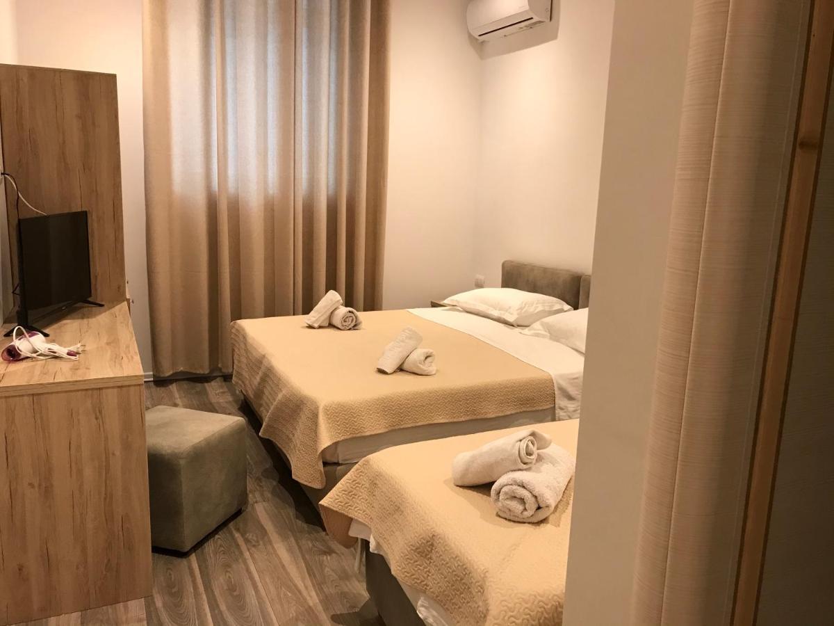 Deni'S Hotel ساراندا المظهر الخارجي الصورة