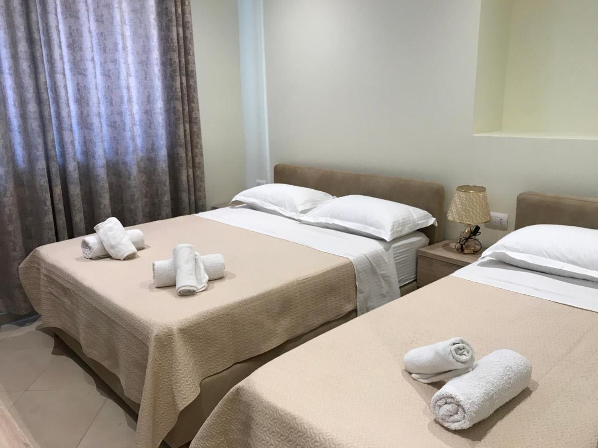 Deni'S Hotel ساراندا المظهر الخارجي الصورة