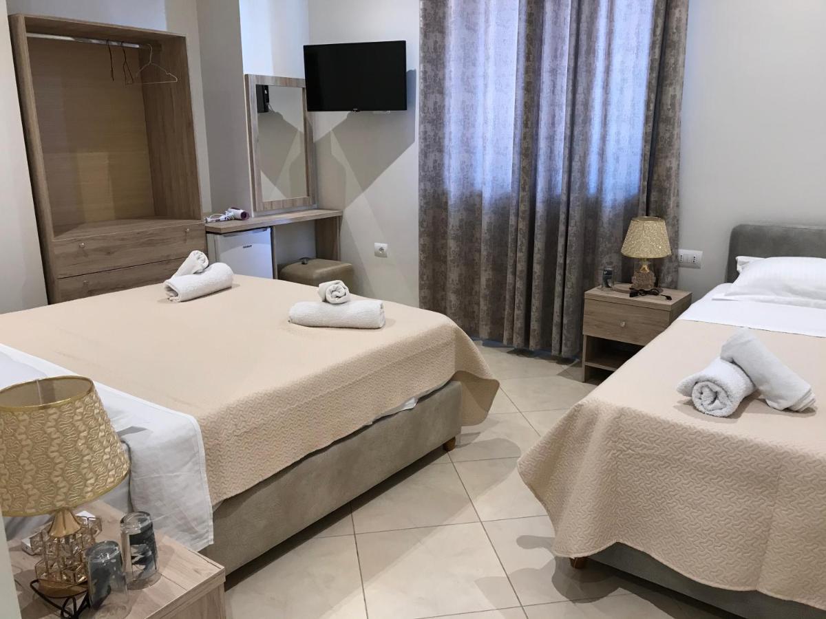 Deni'S Hotel ساراندا المظهر الخارجي الصورة